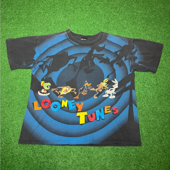 Vintage 90s Looney Tunes GRAIL Shadow All Over Print Boxy Large Cartoon T Shirt